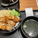 Karubi Don To Sun Dwubu Semmonten Kandon - セットで最初食べて、こてっちゃん丼が美味しくて、もっと食べたいと追加してしまう。