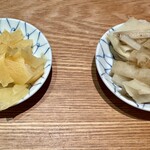 天丼 金子屋 - 漬物（ガリ、ごぼう）