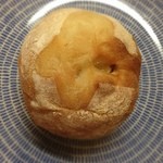 ミアズ ブレッド - カマンベールチーズ入のパン