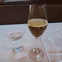 フレンチ 奥村邸 - ▷ドリンク
                    ◯ノンアルコールスパークリングジュース（ワイン）
                    厚みある美味しさの甘みと
                    スパークリングの爽やかさでキレを感じて美味しい