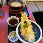 本格手打うどん おか泉 - 