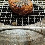 めしのタネ - ハンバーグ。ミンチ肉が美味しい部位でゴロゴロしている。