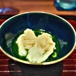 Hirosawa - 伊勢海老をワンタン包み。縮みほうれん草の金華ハムスープで。