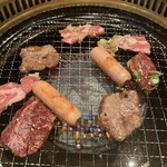 焼肉 奈々味 - 