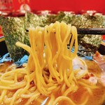 Yokohamaiekeisouhonzanyoshimurakechokkeitenramenuchidaya - ラーメン