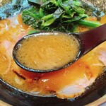 Yokohamaiekeisouhonzanyoshimurakechokkeitenramenuchidaya - ラーメン