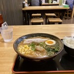 ラーメン庵 福一本陣 - そろり、そろり