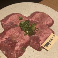 焼肉 にくなべ屋 神戸びいどろ 北野坂店 - 