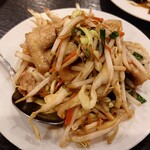 中華酒坊 王記餃子 - 小皿・豚肉野菜炒め