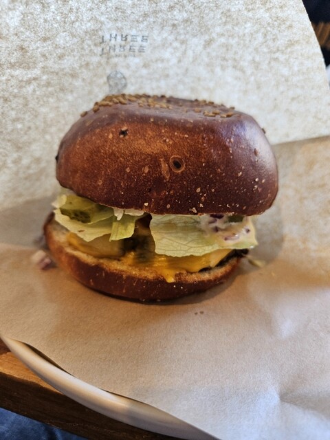 BURGERさん 専用ページ 393 BURGER (@393_burger_sasazuka) • Instagram photos and videos