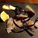 ウエストパパ - 下旬08皿目：スズキのカルパッチョ真昆布〆・カマンベールチーズの真昆布〆も添えて