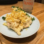 洋食 おがた - ポテトとマカロニサラダ