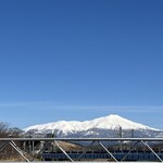 花鳥風月 - 道中で見た雪帽子の鳥海山