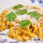 ラ スフォリーナ - パスタランチ 1300円 のブッシァーテ トラパネーゼソース