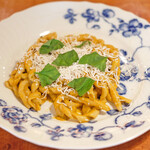 ラ スフォリーナ - パスタランチ 1300円 のブッシァーテ トラパネーゼソース