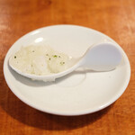 ラ スフォリーナ - パスタランチ 1300円 のローズマリーのグラニテ