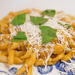 ラ スフォリーナ - パスタランチ 1300円 のブッシァーテ トラパネーゼソース