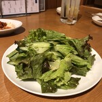 炭火焼肉ホルモン まるは - 