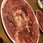 炭火焼肉ホルモン まるは - 
