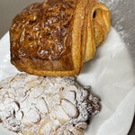 ベーカリーミッドモースト - おやつタイムのパン　クロワッサンダマンド､ショコラティーヌ