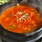 ヨプの黒豚屋 新大久保店 - 海鮮スンドゥブチゲ