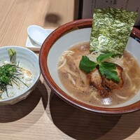 魚菜由良 鼎 - 