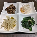 焼肉 わがんせ - ナムル各種！(薇､大根､萌､菠薐草)
