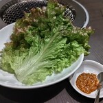 焼肉 わがんせ - サンチュ・・・サニーだけどね。予算的にしょうがないね。特に今、葉物が無いから厳しいかも？　笑