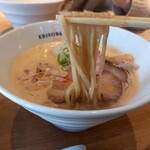 えびそば 緋彩 - 麺リフト