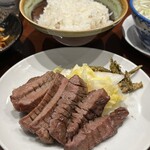 たんや 善治郎 牛たん通り店 - 