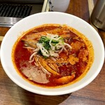 Pyompyonsha - ユッケジャン辛麺