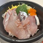 海鮮丼 アジト - 