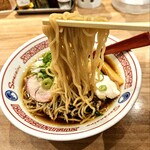 そらのいろ ニッポン - パツパツ細麺が美味しい