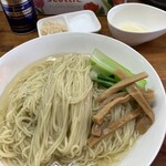 Ra men mu - 麺量がぱねぇ！