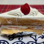 クラウン洋菓子店 - ショートケーキ　税込み価格200円