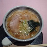 Touten Kaku - ラ・うーめん_800円　配膳時の画像