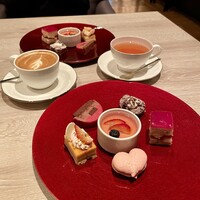 スミレオオサカ - 