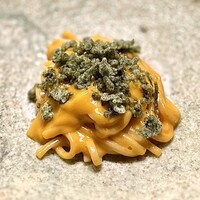 ひがしやま 司 - ④このわたと卵黄の蓮根麺　青海苔の天かす