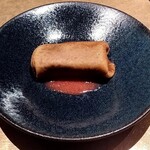 シャテーニュ - ガトーショコラとバニラアイスのクレープ　あまおうのソース