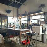 ダコタ ラスティック テーブル - 