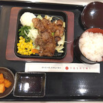オ肉ヤ - 牛カルビ焼肉定食　Ｓ　1,080円