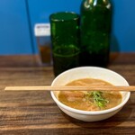 むかん 初台 - 味噌もつ煮付き