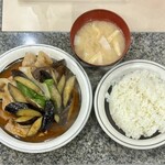 洋庖丁 - なすと肉の生姜焼定食 ¥920