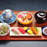 Sushi Tei - ランチ（ミニちらし握りセット）