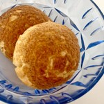 ロマンド - カスタードシュークリーム 140円。（税別）