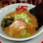 ラーメン山岡家 - 「味噌ラーメン」着丼＼(^o^)／