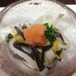 Gin Zushi - お通しのフグ皮ポン酢