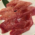 みどりや焼肉店 - みすじ
            柔らかくて最高