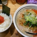 極麺 青二犀 - 担担麺７５０円と明太子ごはん２００円(201401)