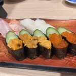 Kiduna Sushi - 炙り中トロ、炙りサーモン、炙りえんがわ、ウニ、イクラ